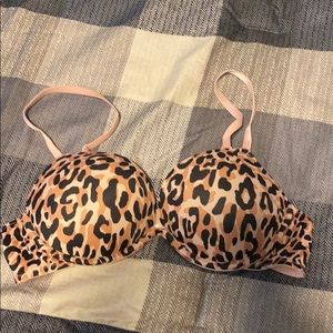 VS Pink
